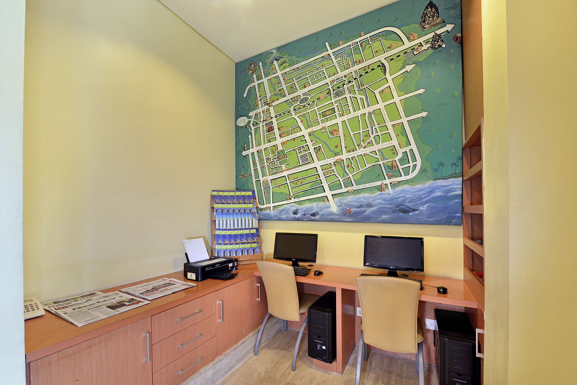 Whiz Hotel Malioboro Yogyakarta Exterior photo