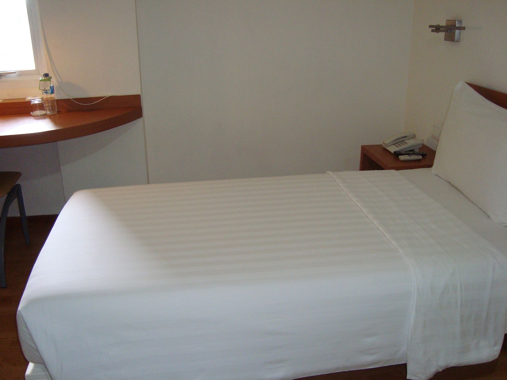 Whiz Hotel Malioboro Yogyakarta Exterior photo